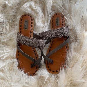 women’s sandals